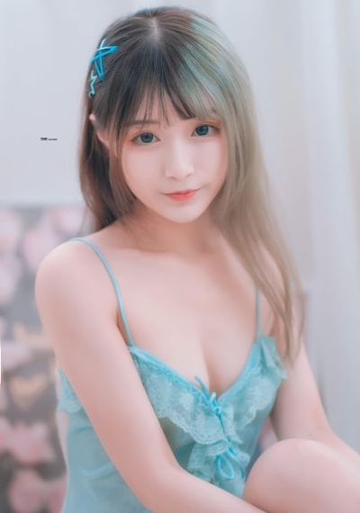 美女热舞诱惑